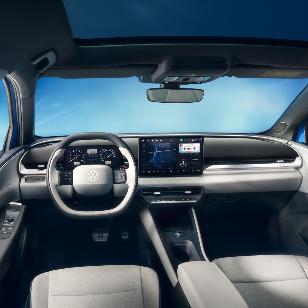Vista do cockpit, volante e sistema Infotainment no VW ID. Polo.