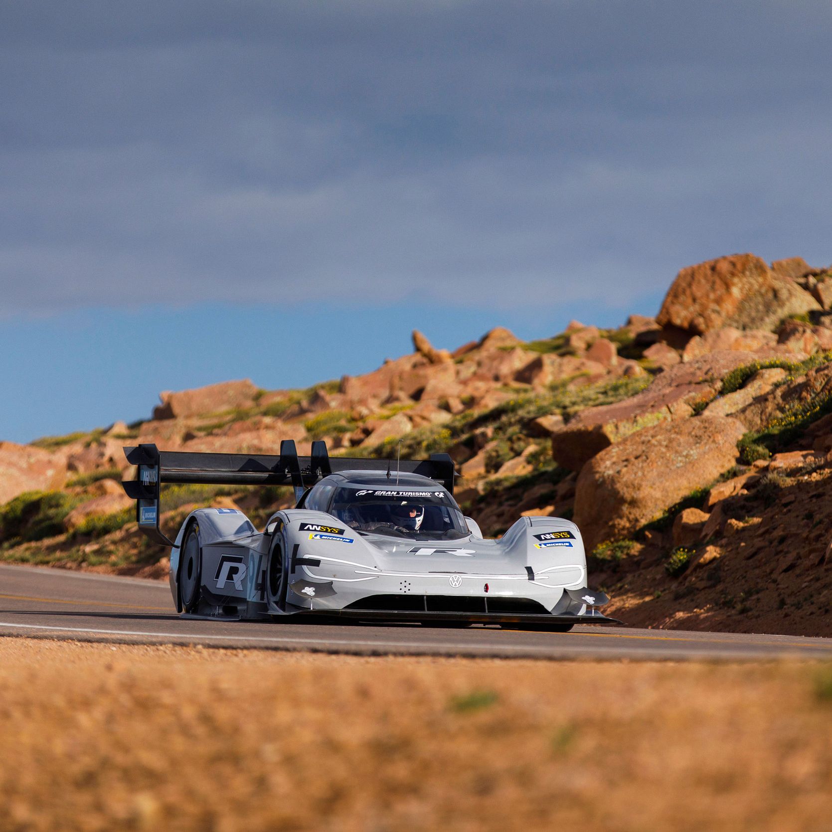 O ID. R Pikes Peak