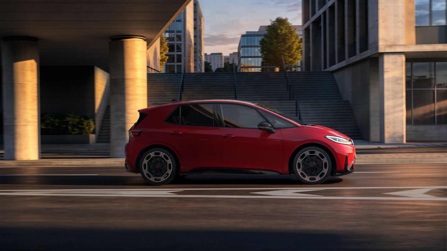 [AI-modified] – Vista detalhada da jante de um VW ID.3 GTI vermelho.