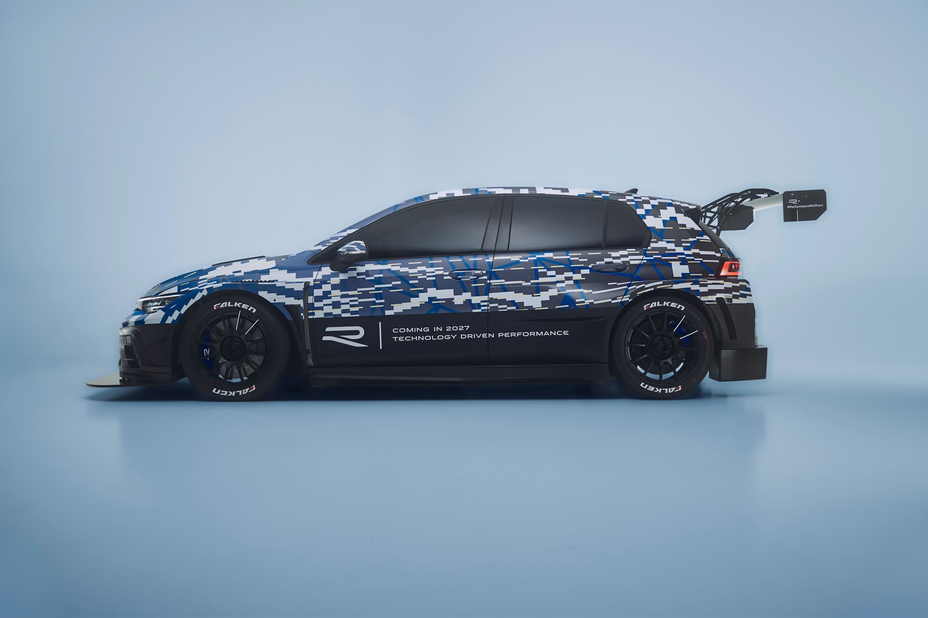 Lado Volkswagen Golf R