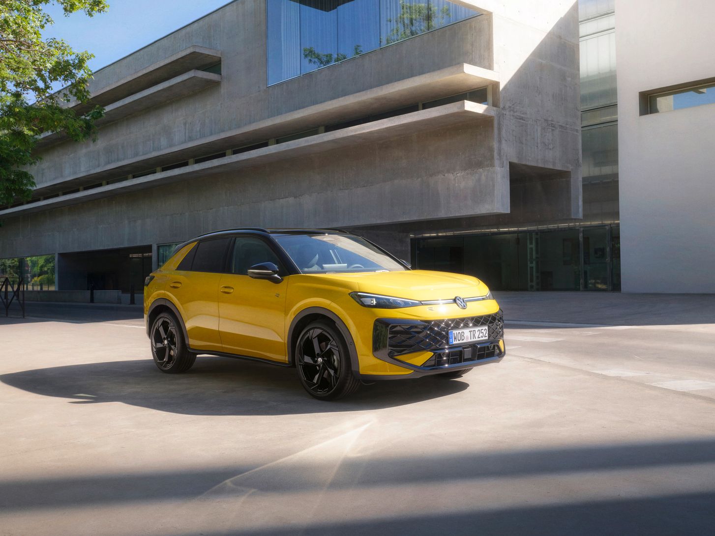 Estreia mundial do Novo T-Roc – na cor Amarelo Canary.