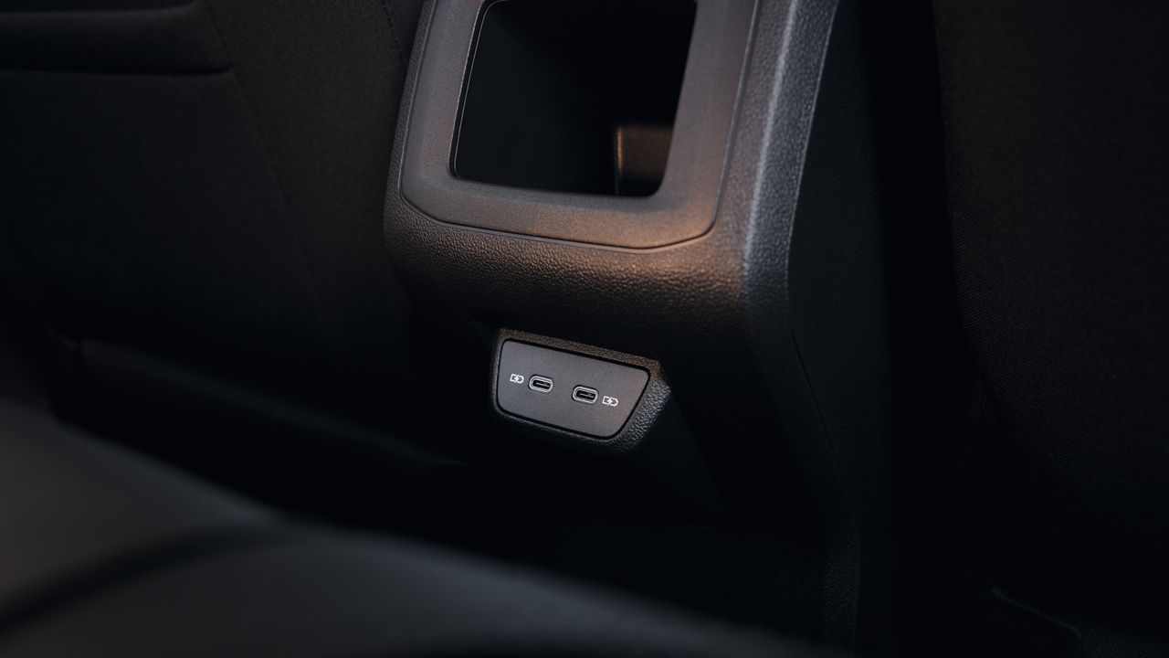 Grande plano das interfaces USB C.