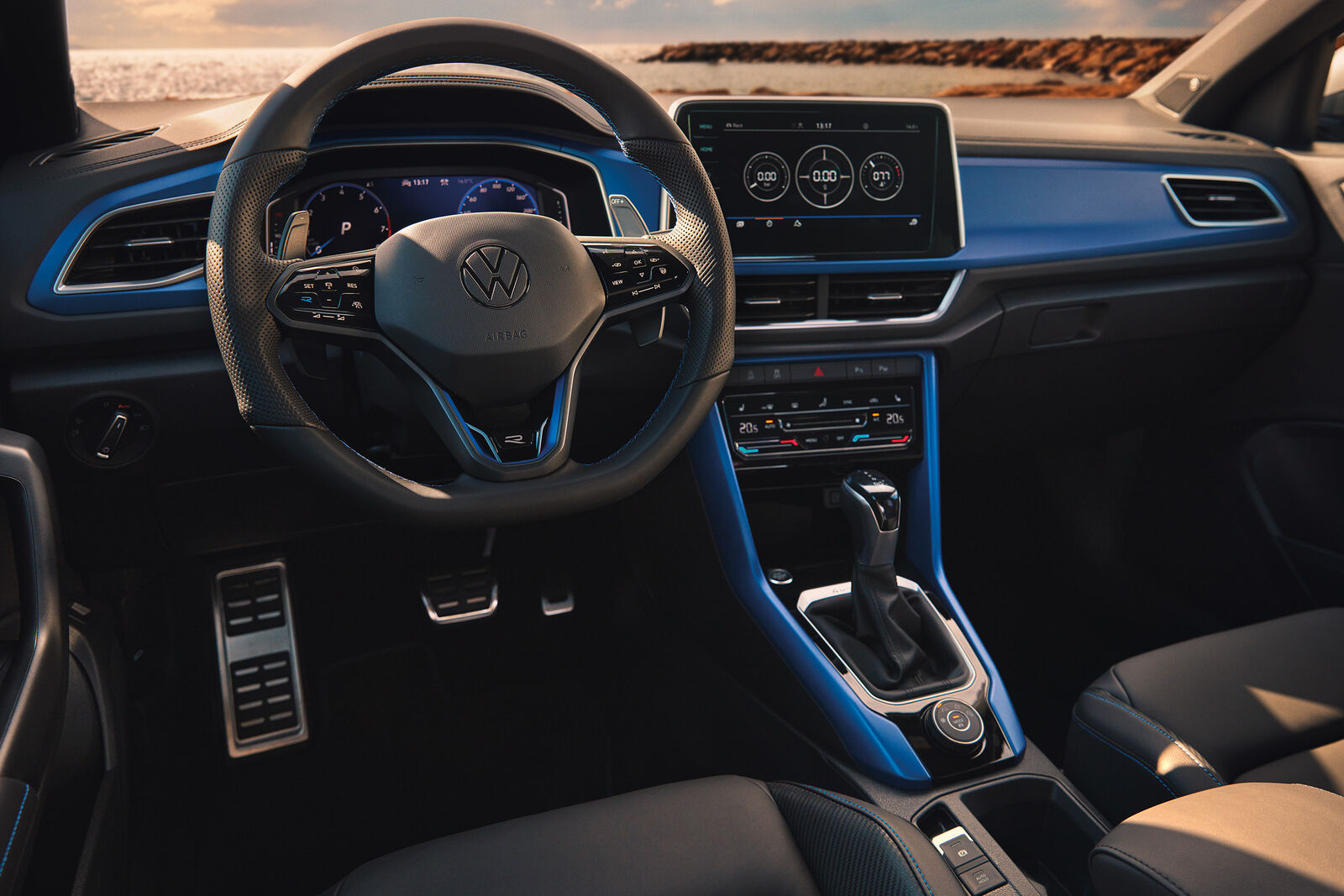 O interior elegante e desportivo do VW T-Roc R com Cockpit Digital Pro
