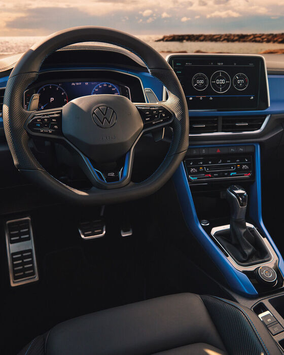 O cockpit do VW T-Roc R com seleção do perfil de condução