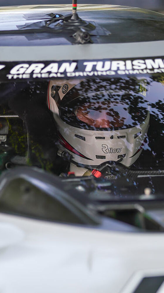 Romain Dumas no cockpit do Volkswagen ID.R durante o Festival de Velocidade de Goodwood 